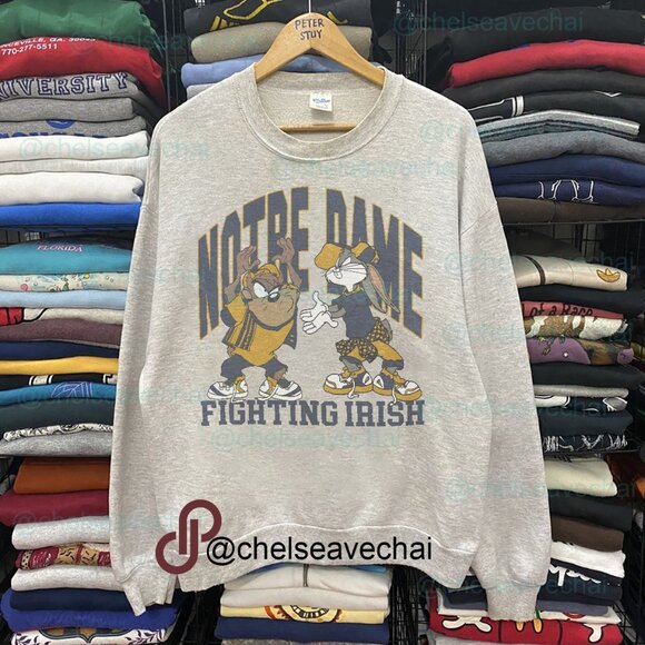 Vintage 1990s University Of Notre Dame Fighting Irish Looney Tunes Sweatshirt - Picture 1 of 2